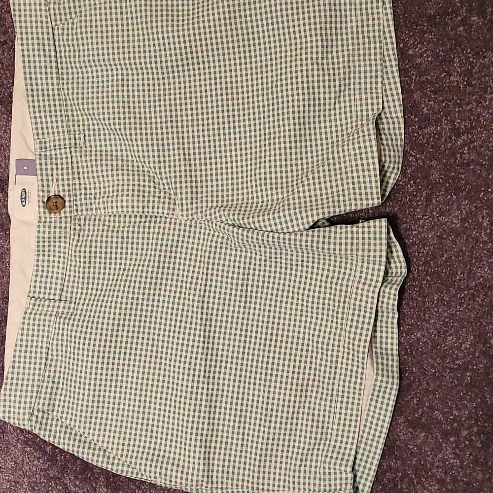 Women's old navy shorts size 8 like new
